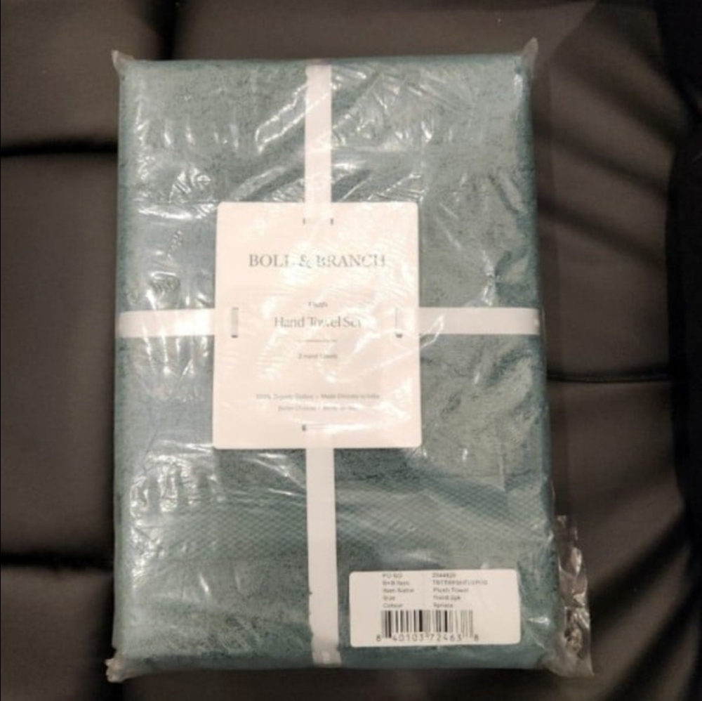 NEW Boll & Branch Hand Towel Set of 2. SPRUCE. with tags